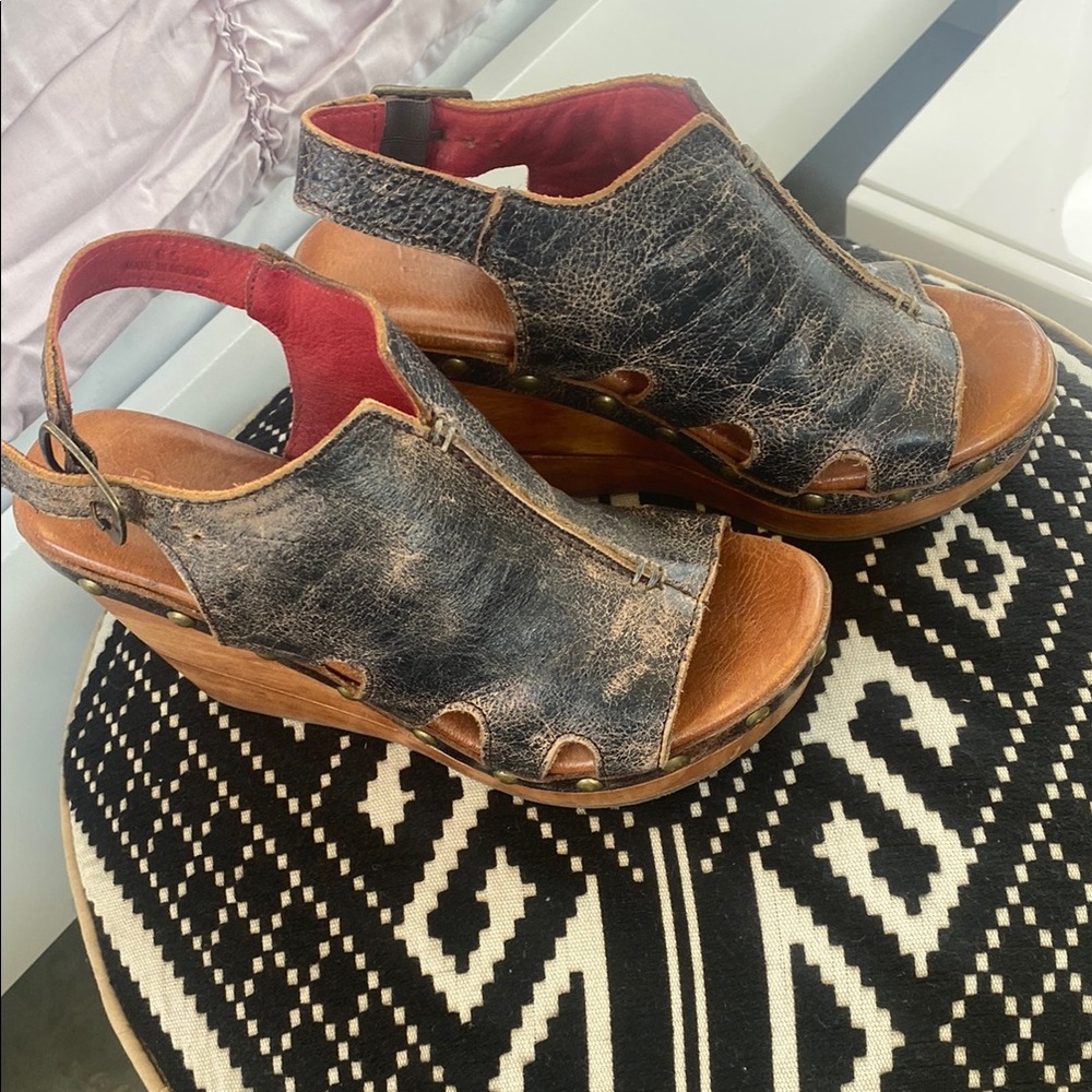 BED|STU Black and Brown Wedges